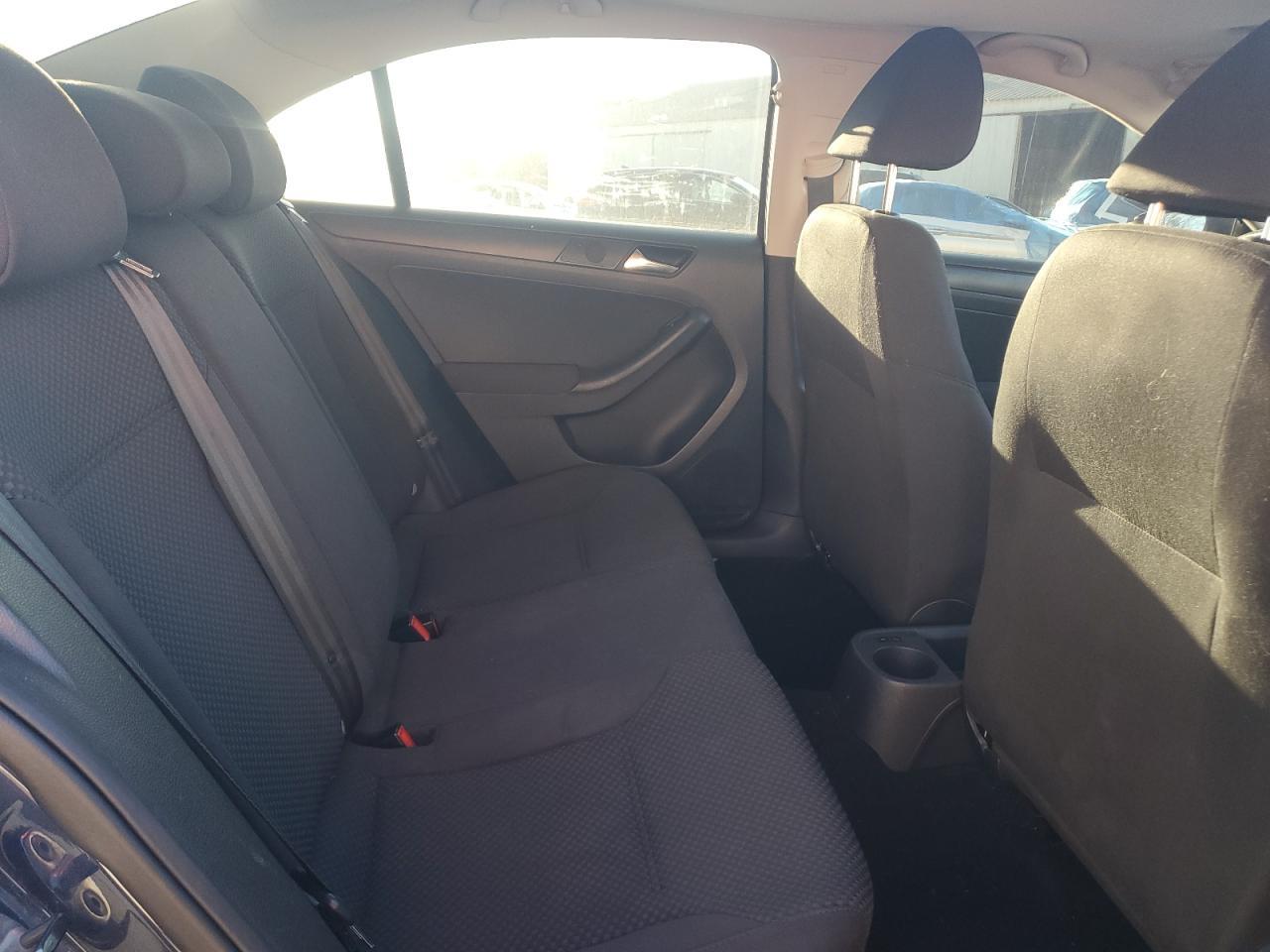 2012 VOLKSWAGEN JETTA