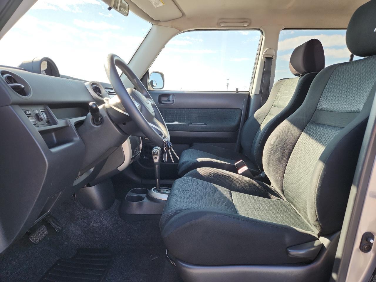 2006 TOYOTA SCION