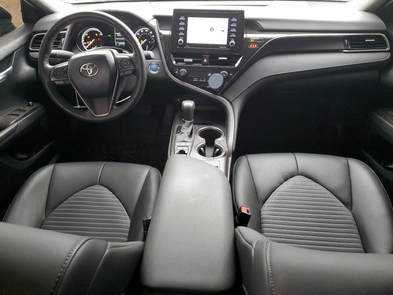 2024 TOYOTA CAMRY