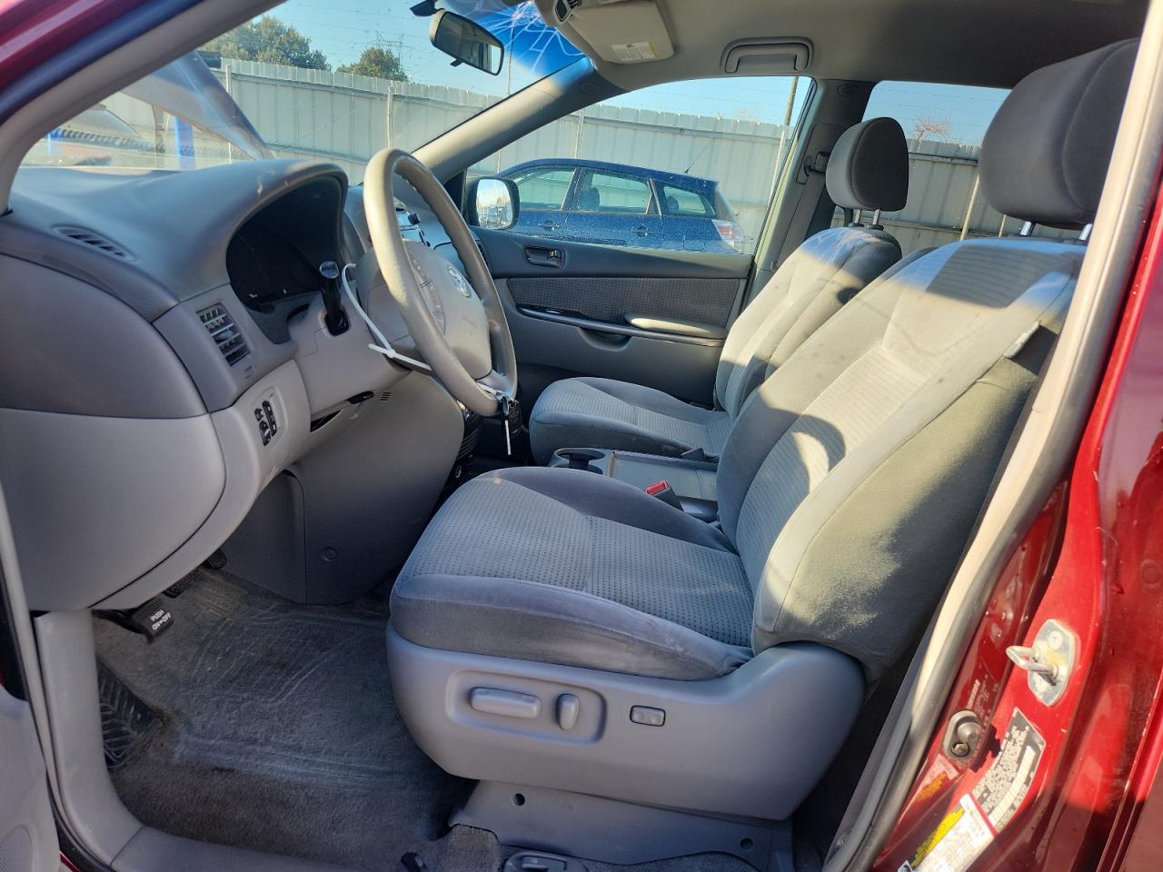 2006 TOYOTA SIENNA