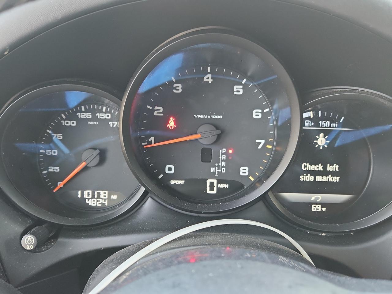 2018 PORSCHE Macan
