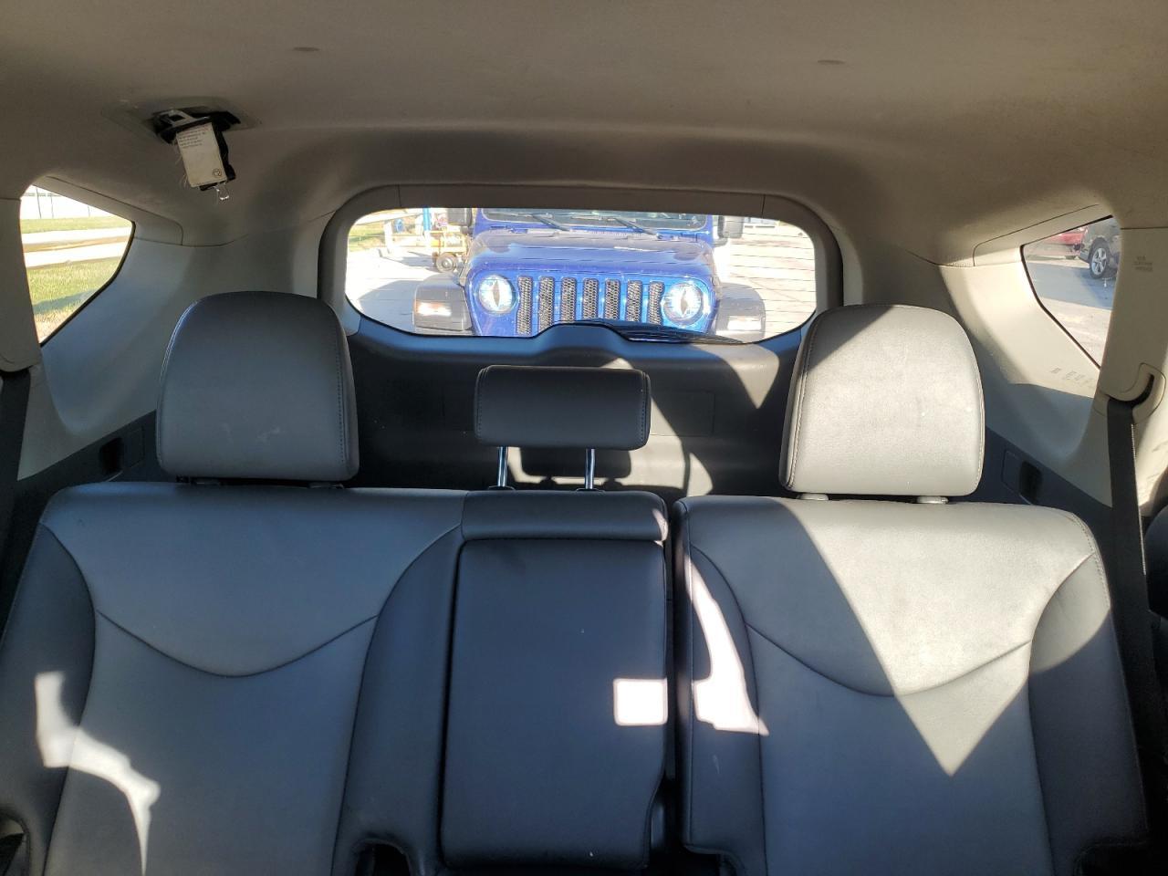 2012 TOYOTA PRIUS V