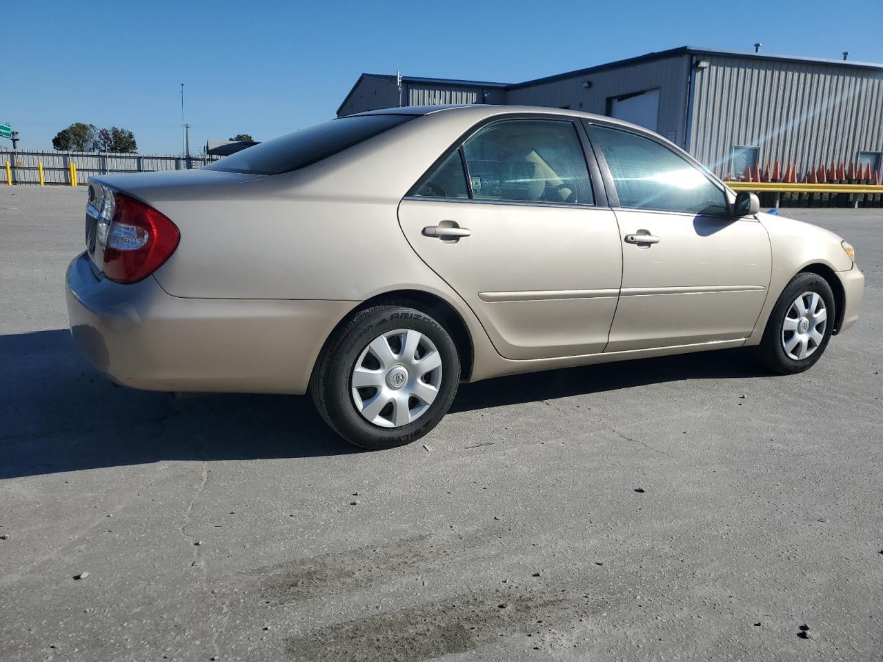 2004 TOYOTA CAMRY