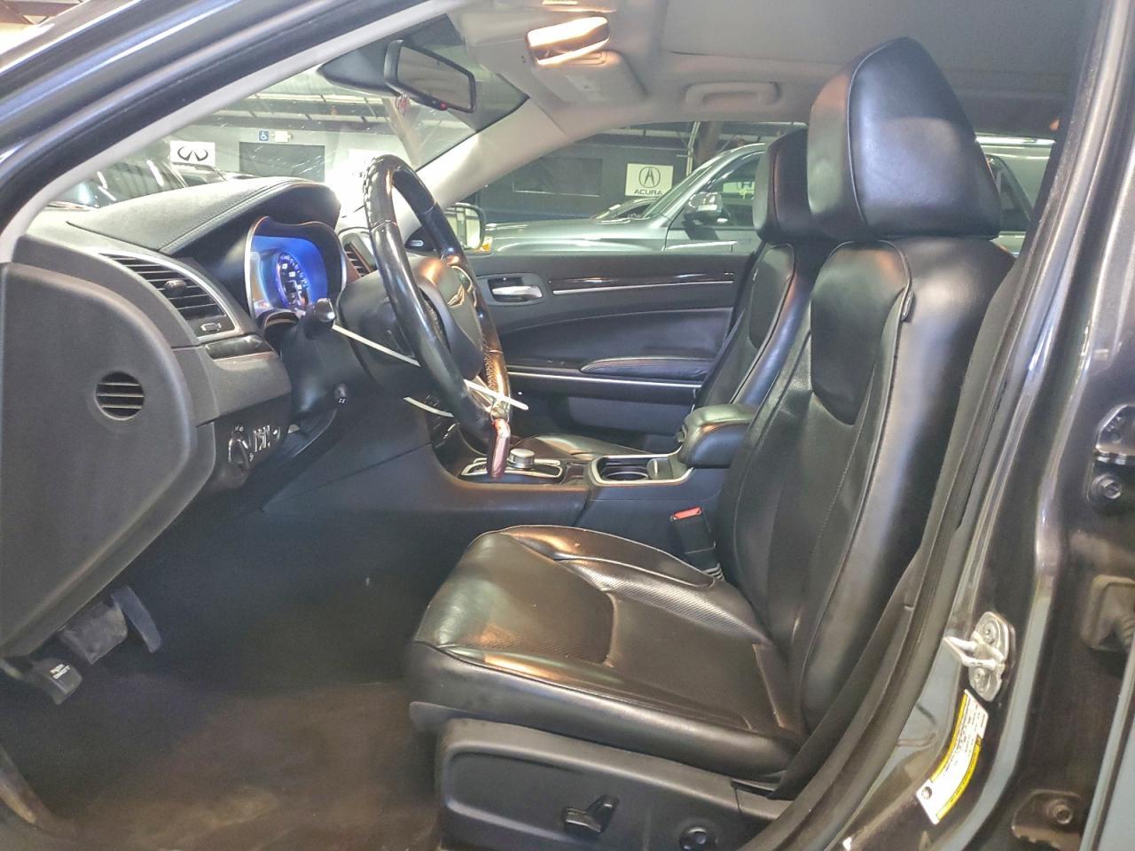 2019 CHRYSLER 300