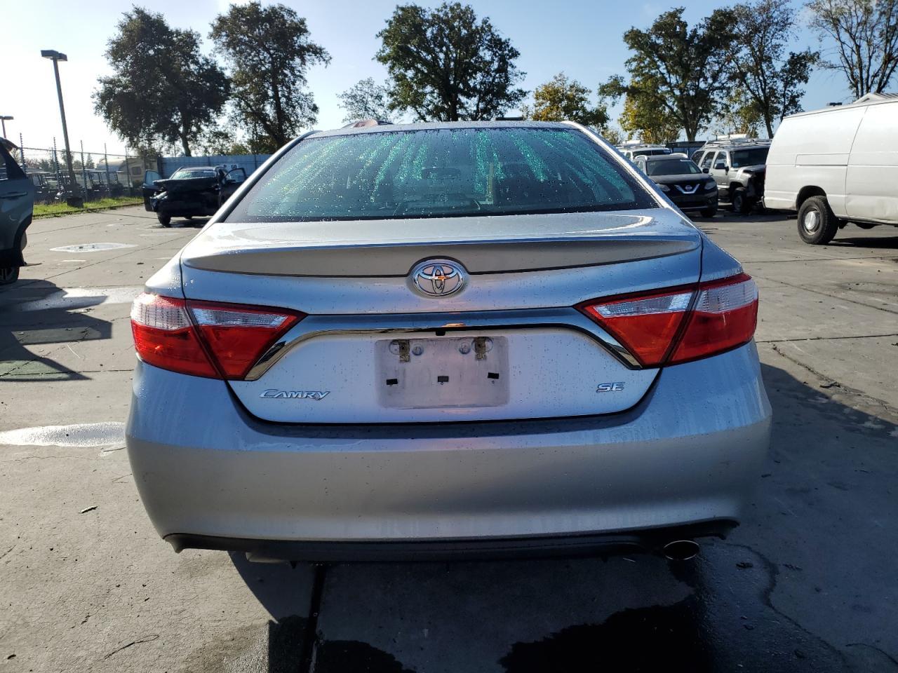2015 TOYOTA CAMRY