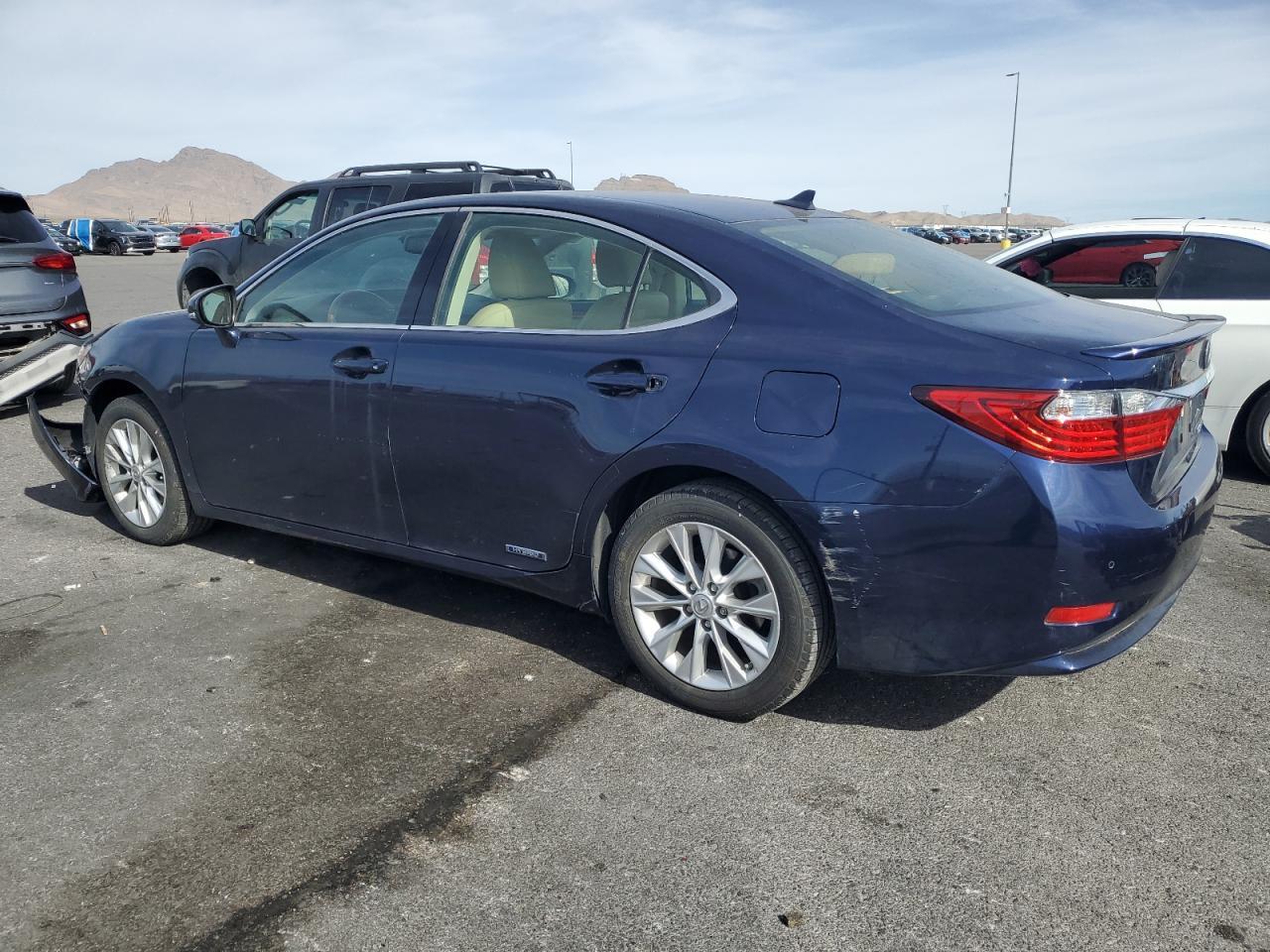 2013 LEXUS ES 300H