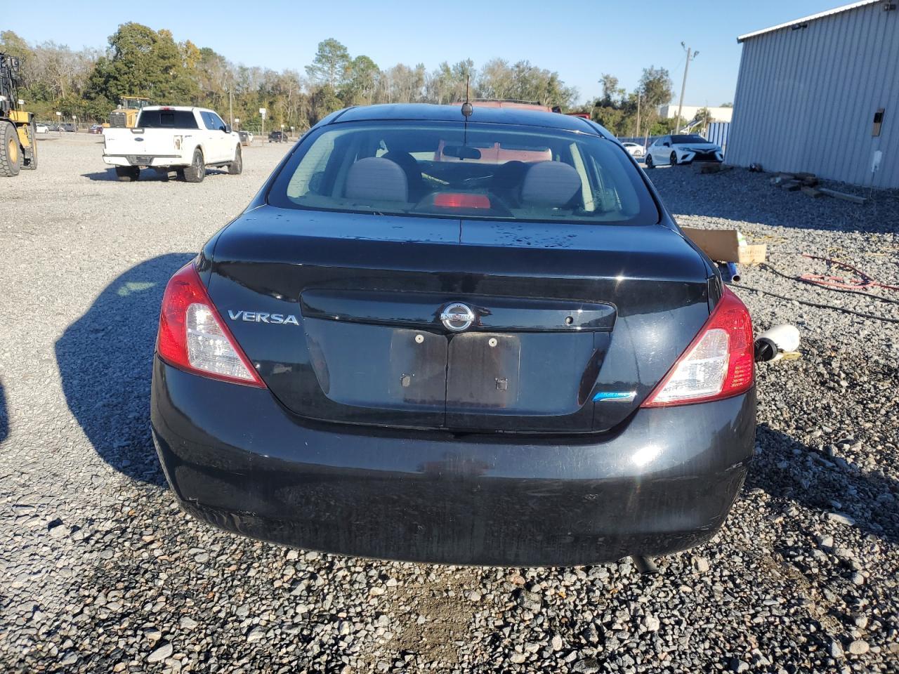 2012 NISSAN VERSA