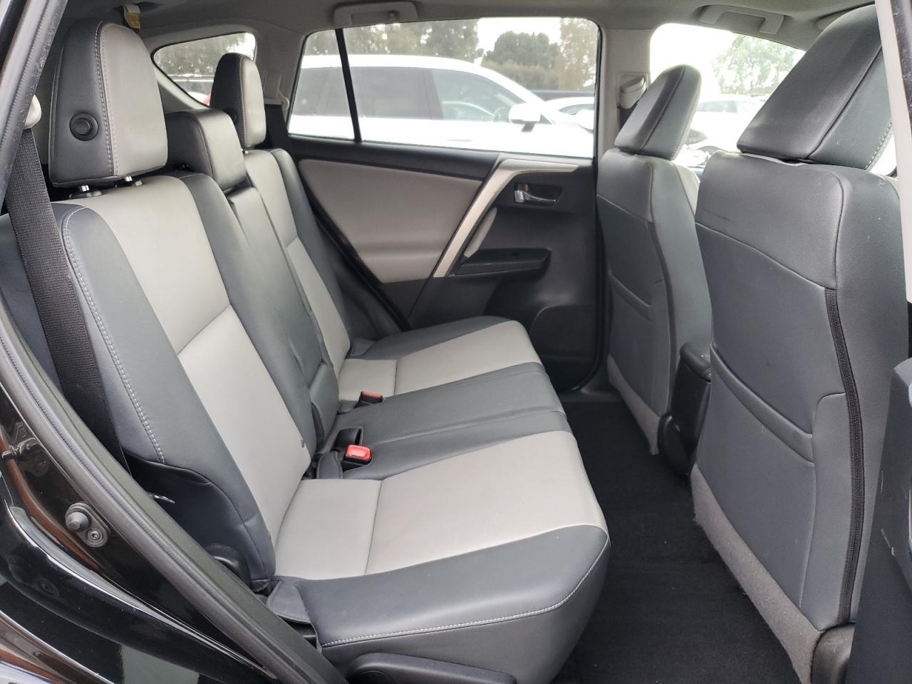 2014 TOYOTA RAV4