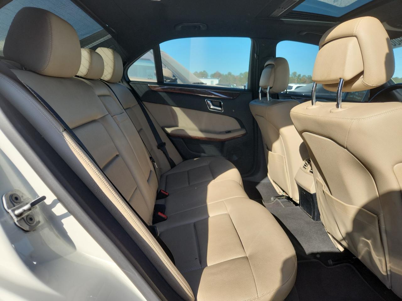 2010 MERCEDES-BENZ E-Class