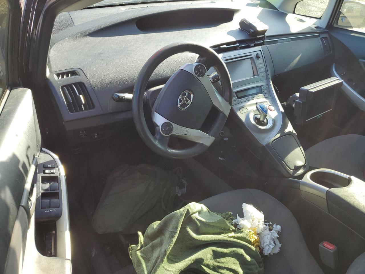 2014 TOYOTA PRIUS