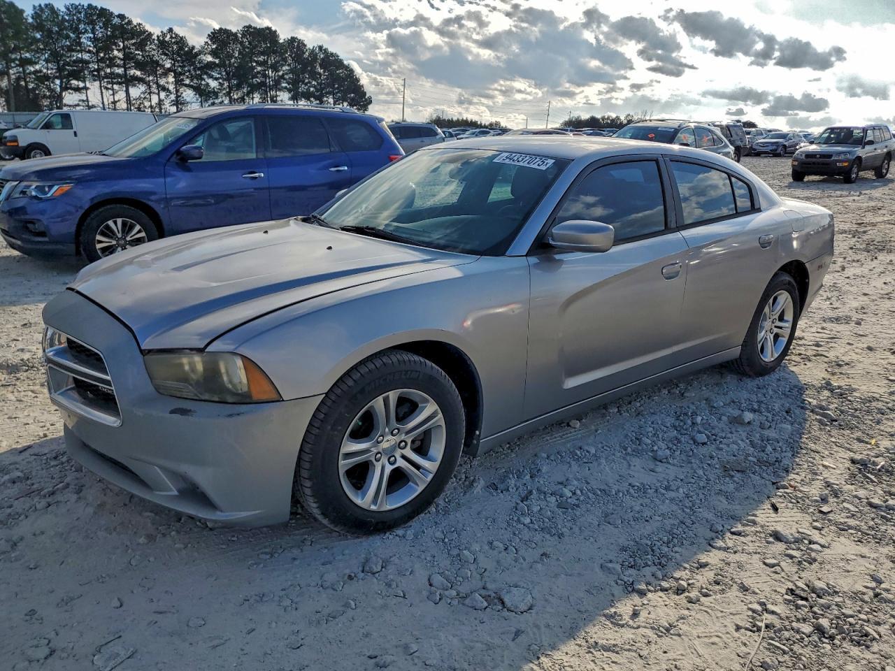 2011 DODGE CHARGER