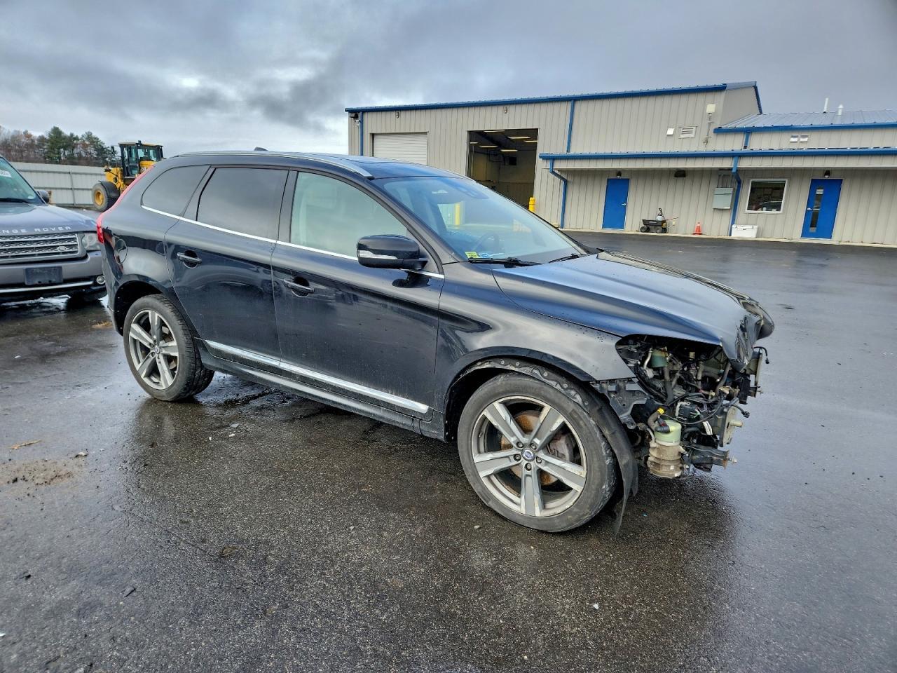 2017 VOLVO XC60