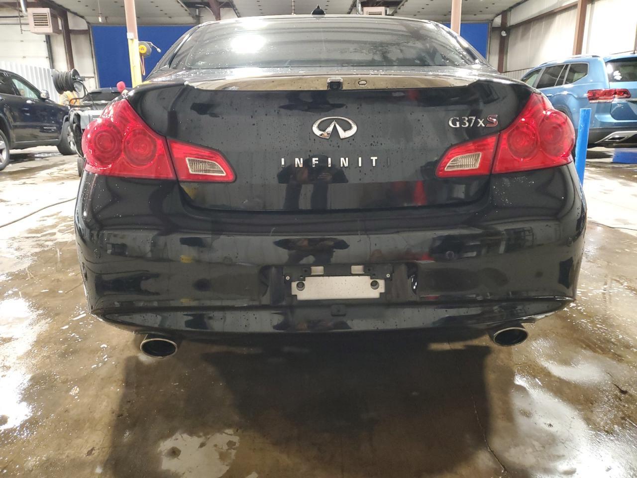 2012 INFINITI G37