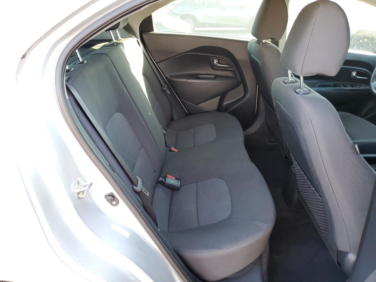 2015 KIA RIO