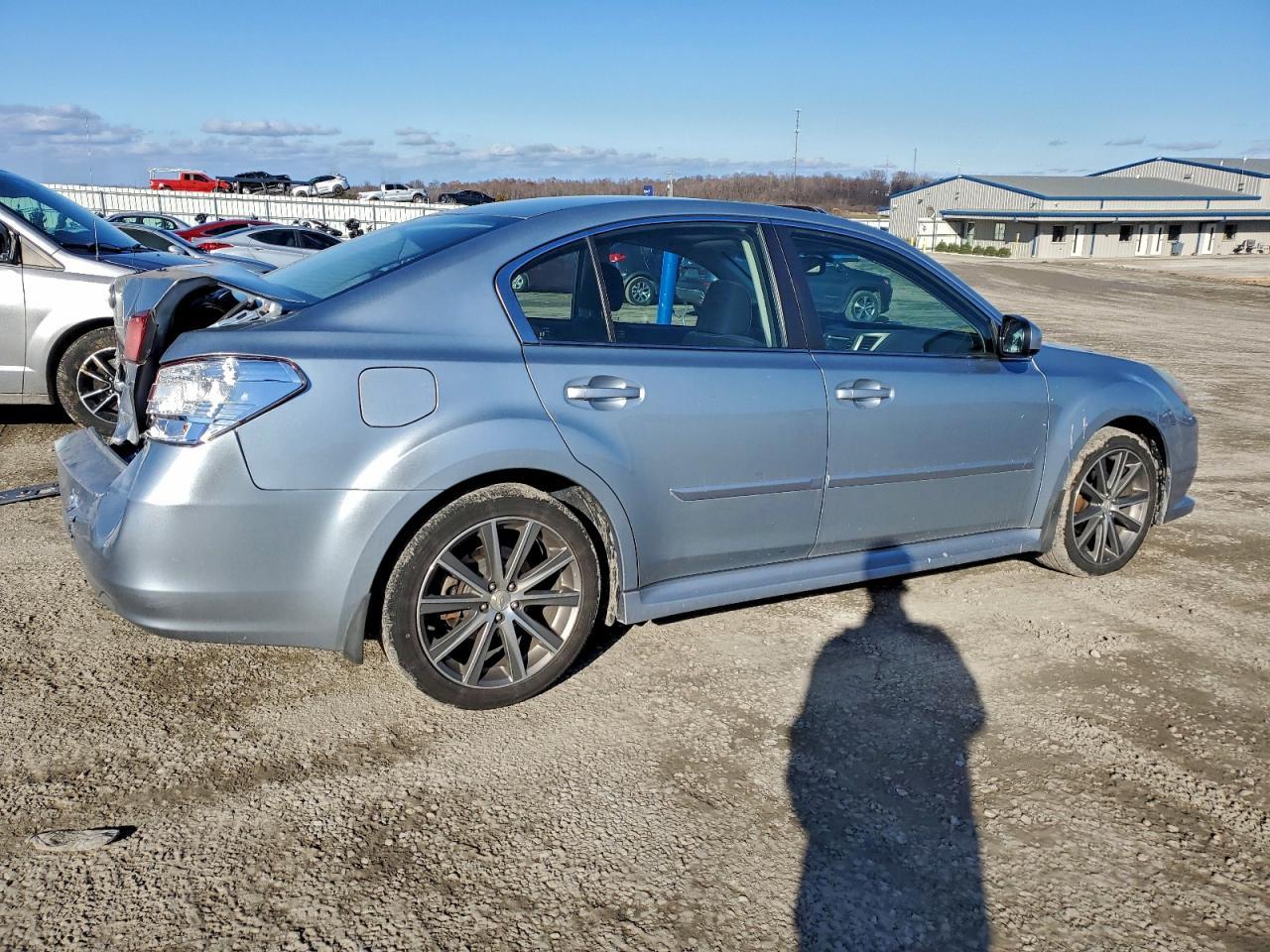 2013 SUBARU Legacy