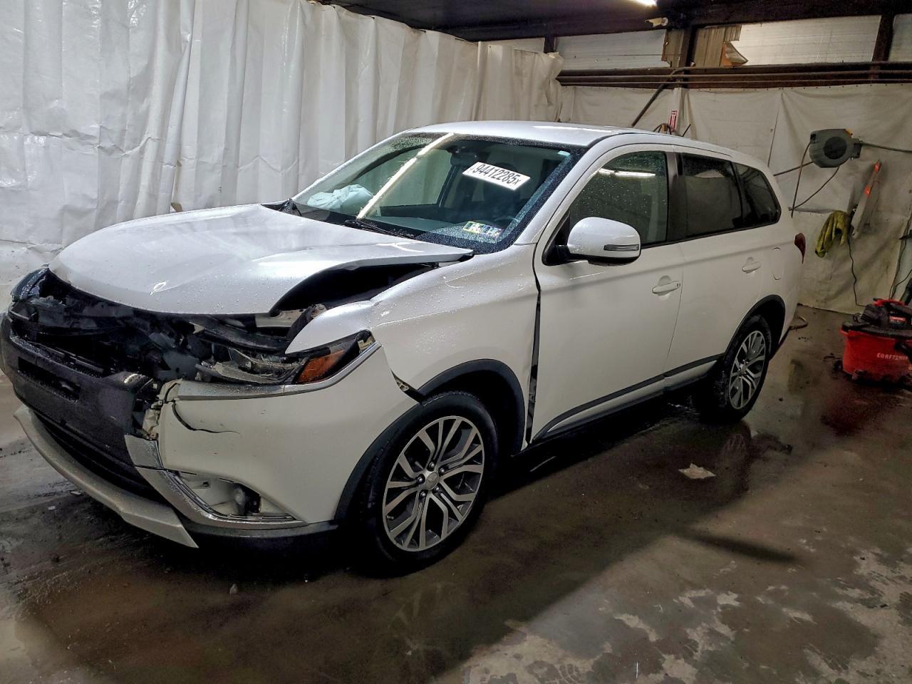 2016 MITSUBISHI outlander