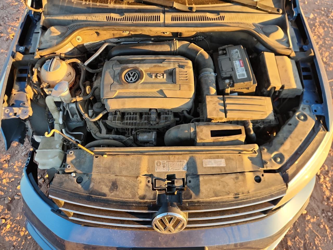 2015 VOLKSWAGEN JETTA