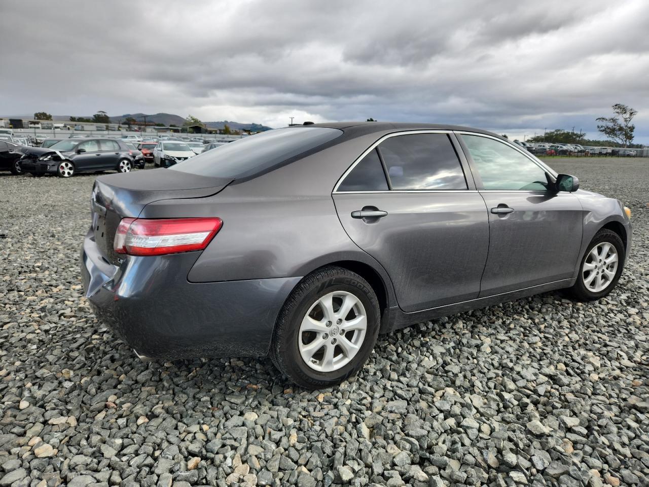2011 TOYOTA CAMRY