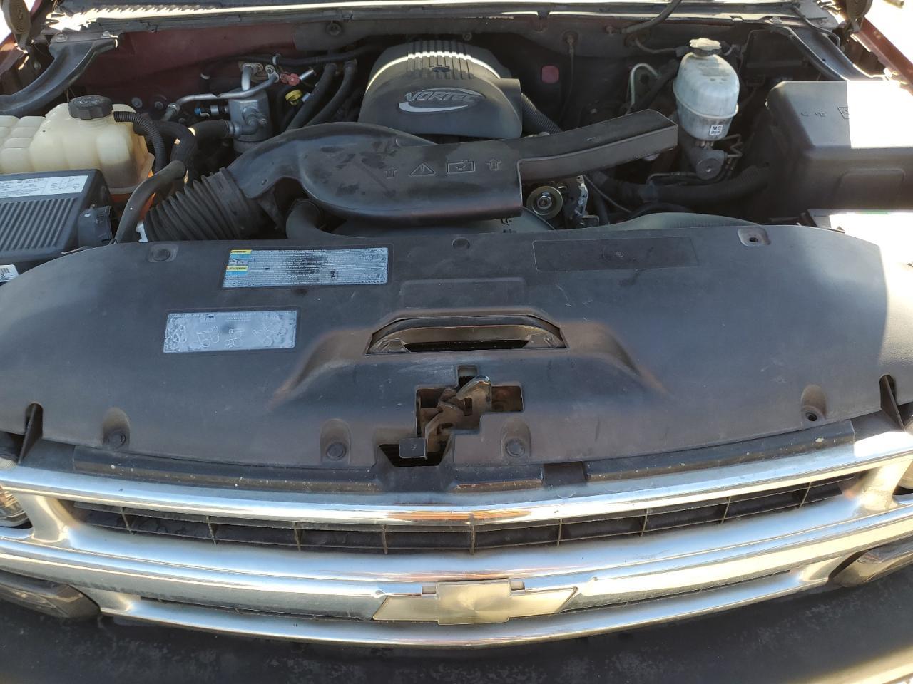 2004 CHEVROLET Suburban