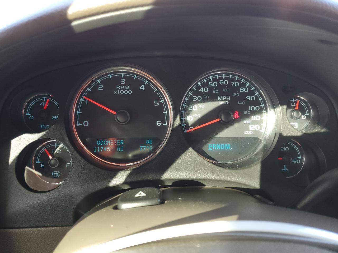 2011 CHEVROLET Tahoe