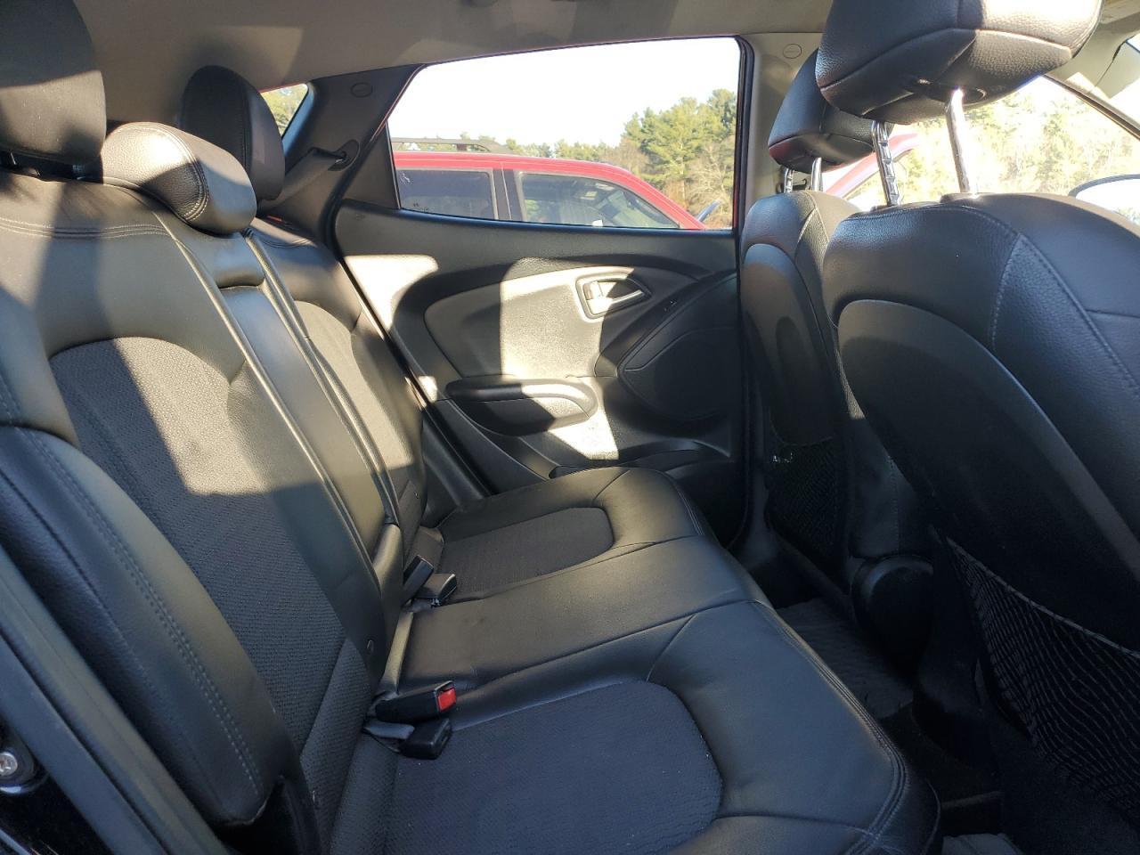 2010 HYUNDAI TUCSON