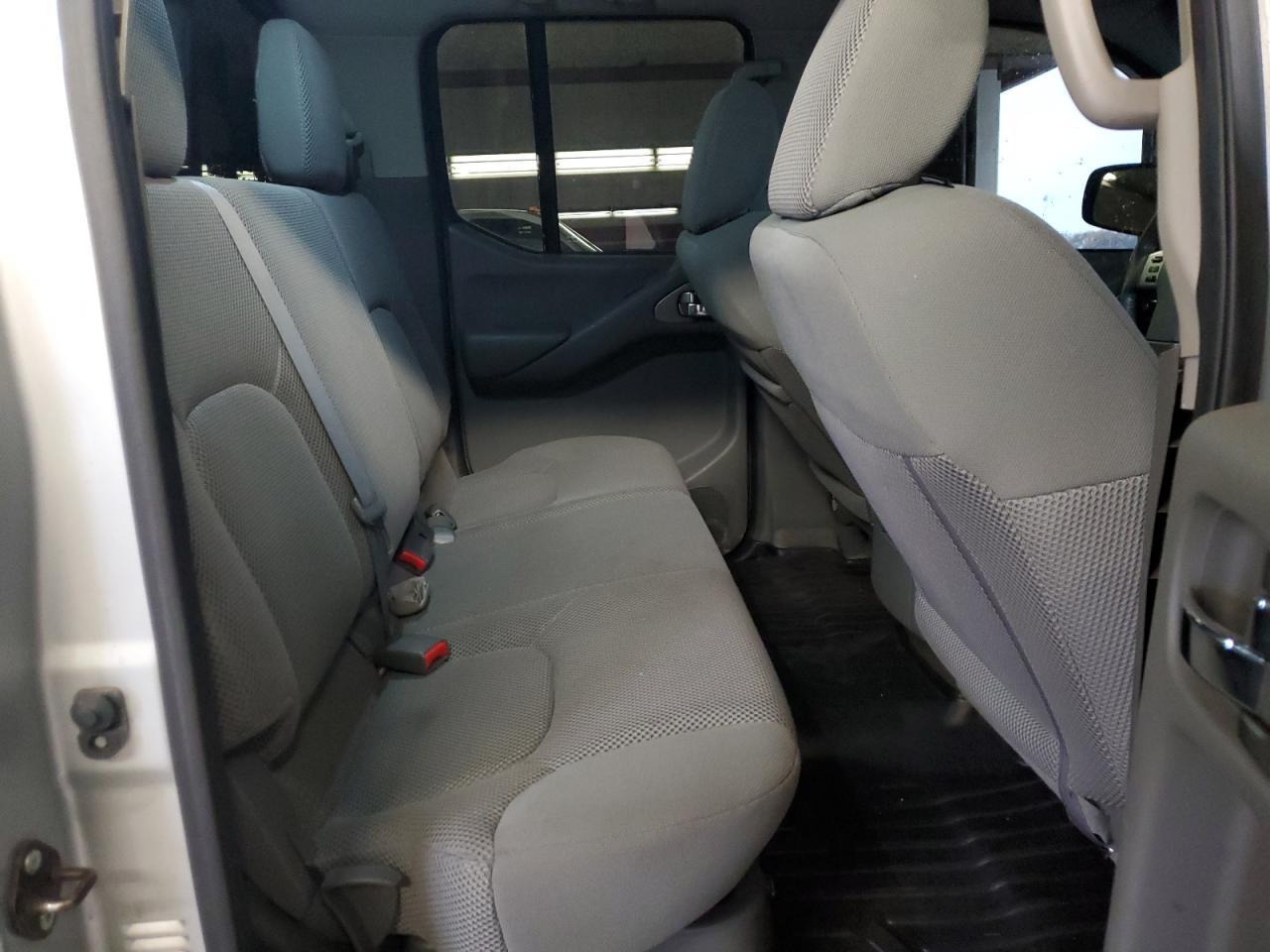 2016 NISSAN Frontier