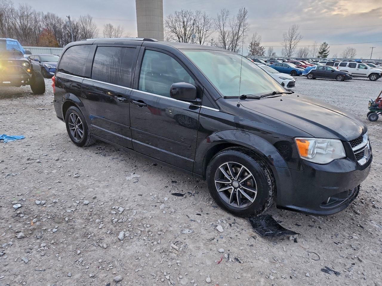 2017 DODGE GRAND CARAVAN