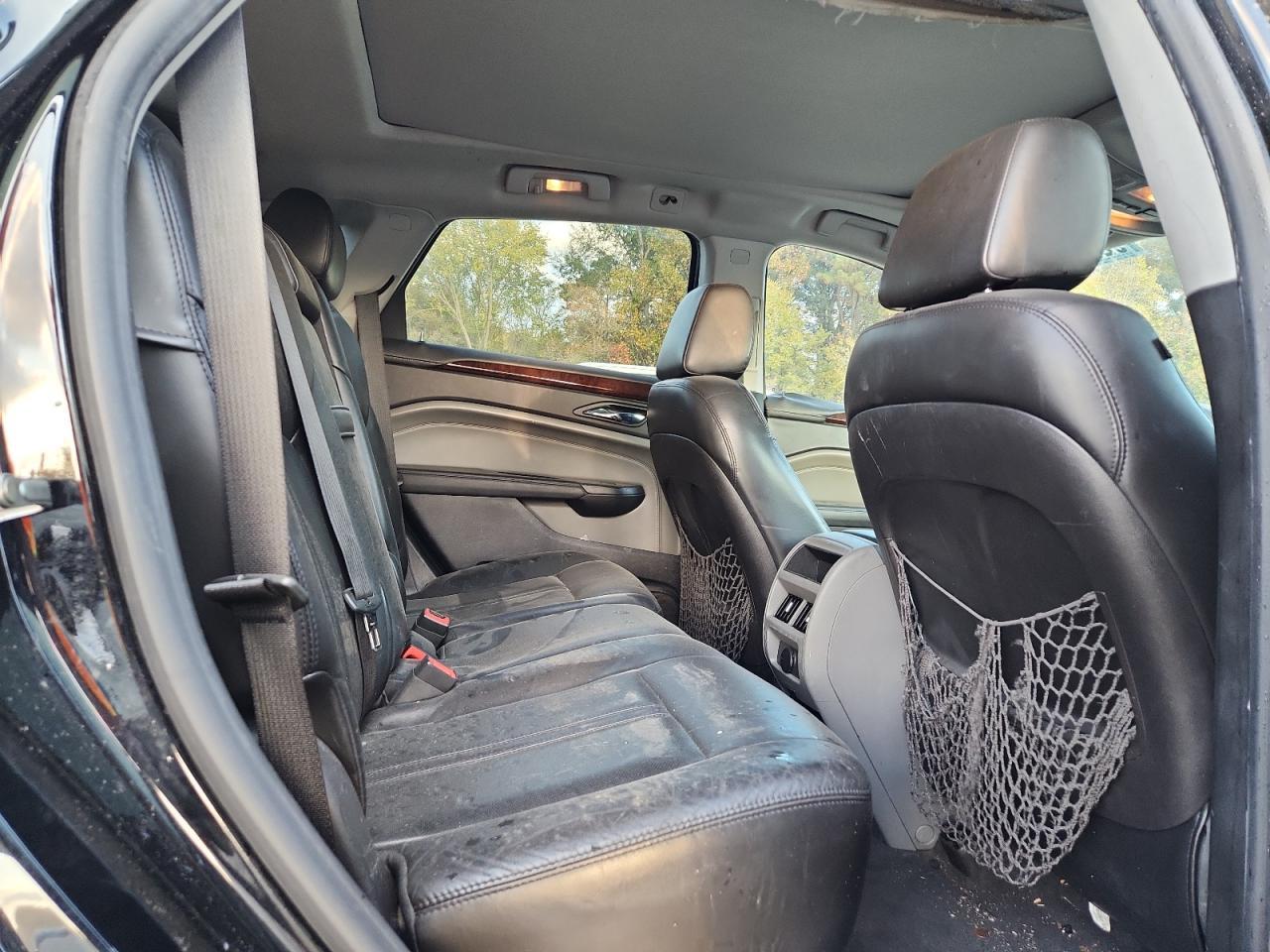 2010 CADILLAC SRX