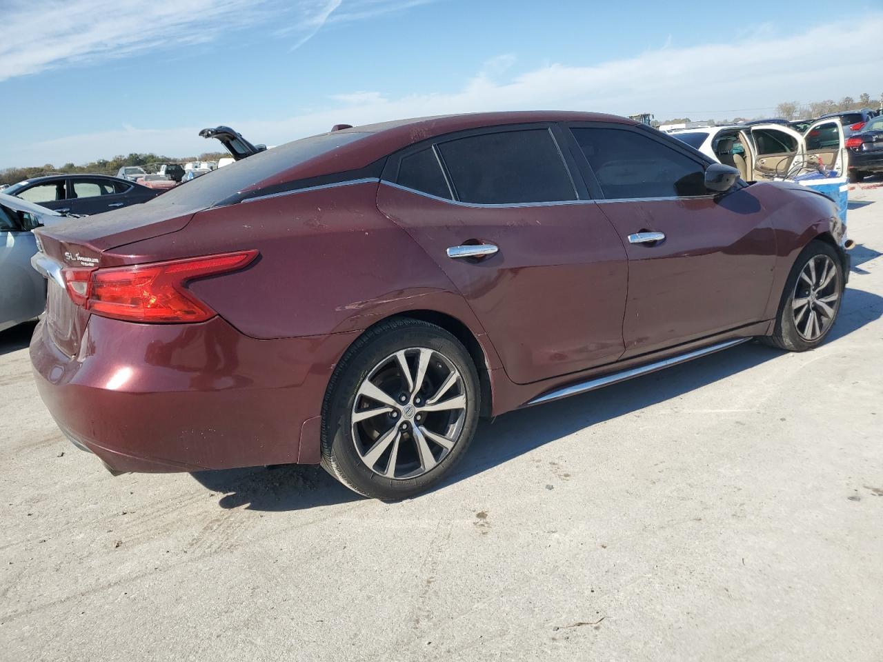 2017 NISSAN Maxima
