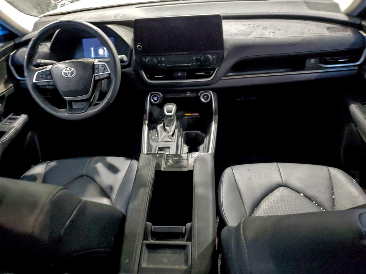 2024 TOYOTA HIGHLANDER