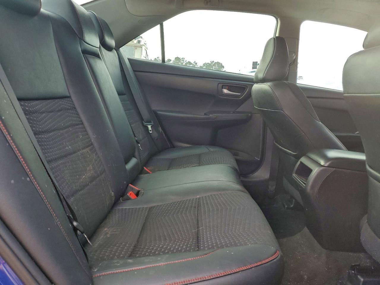 2015 TOYOTA CAMRY