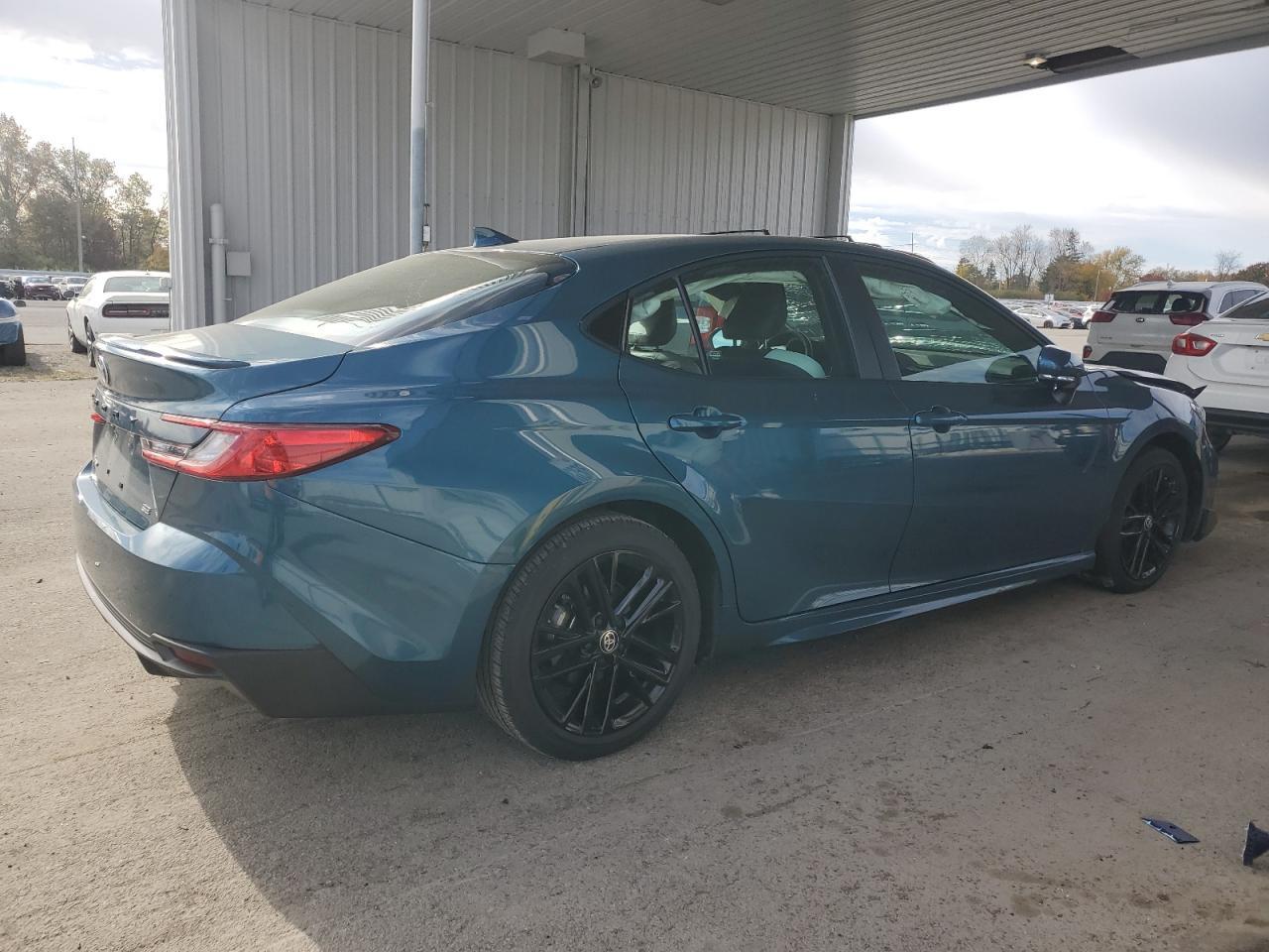 2025 TOYOTA CAMRY