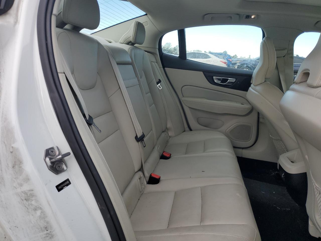 2019 VOLVO S60