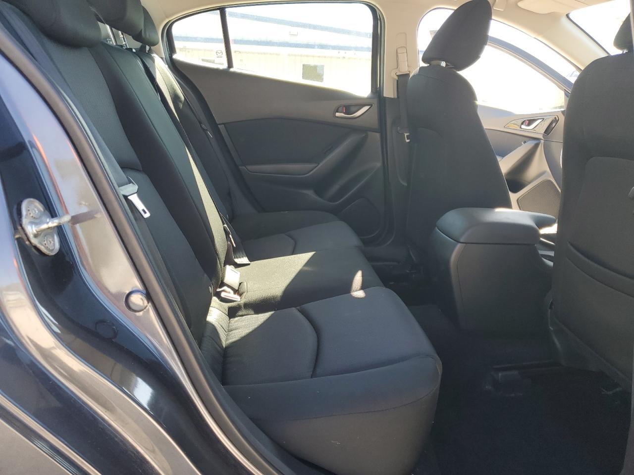 2016 MAZDA 3