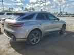 2023 GENESIS GV70