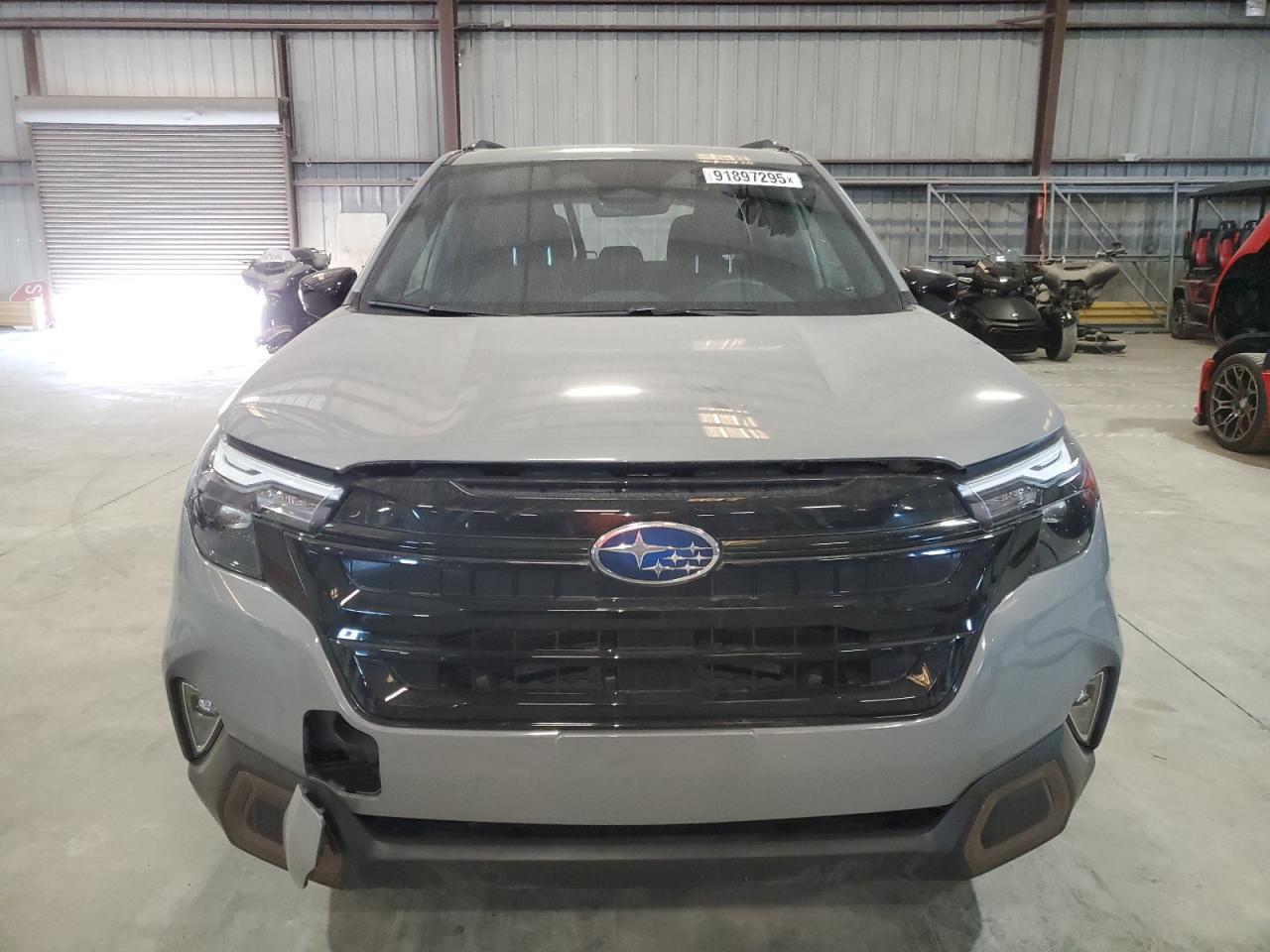 2025 SUBARU FORESTER