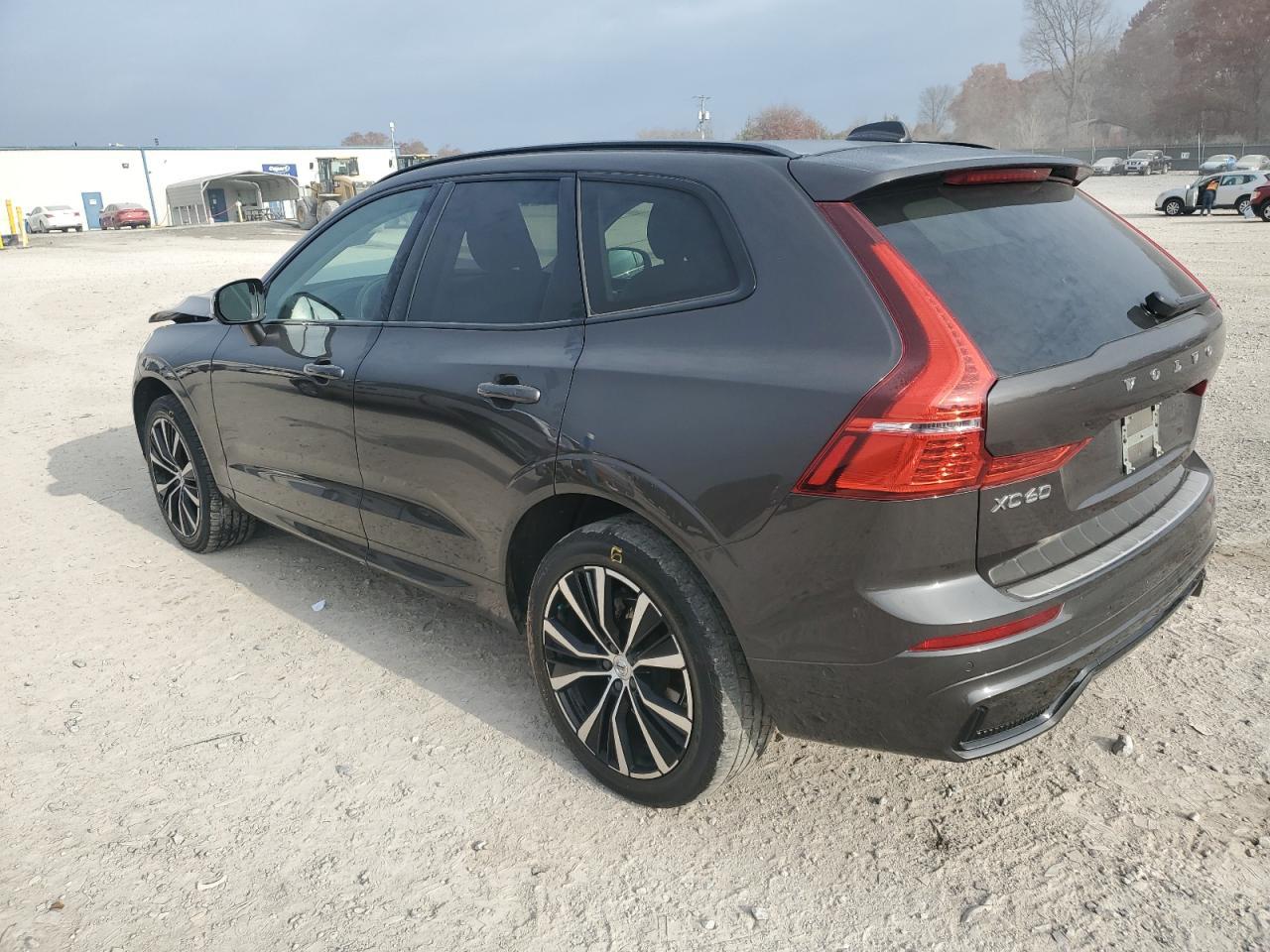 2024 VOLVO XC60
