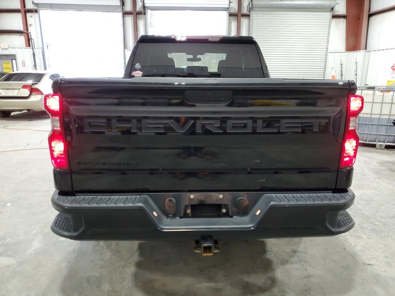 2021 CHEVROLET Silverado