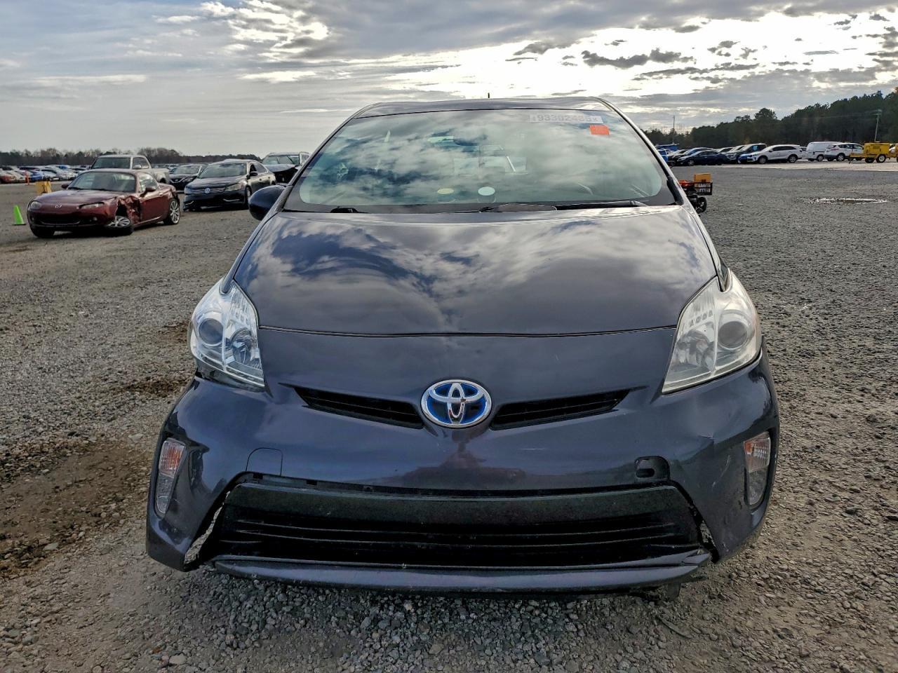 2015 TOYOTA PRIUS