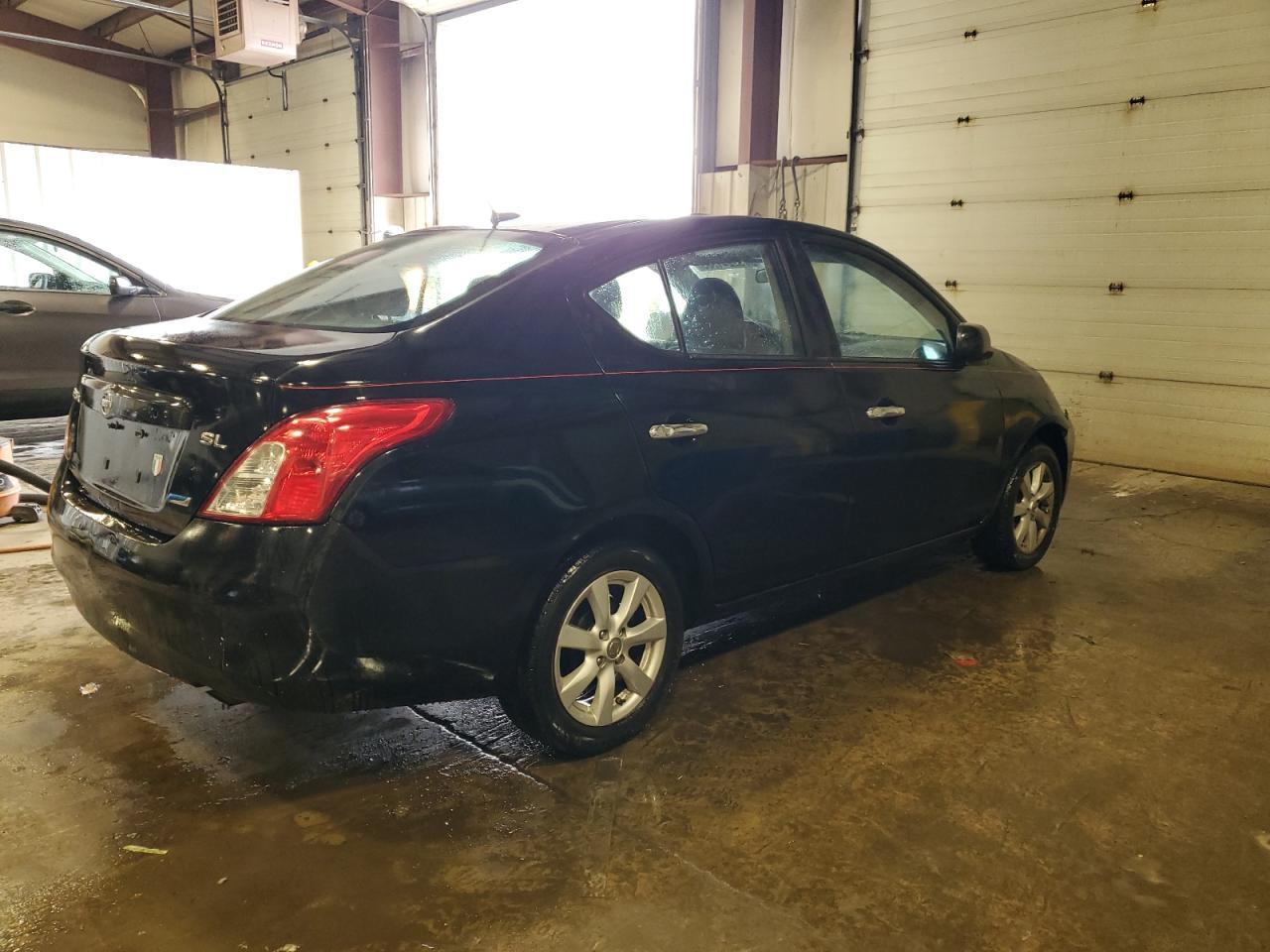 2012 NISSAN VERSA