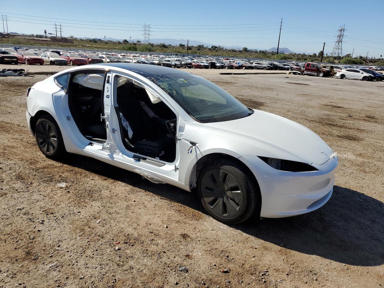 2025 TESLA MODEL 3