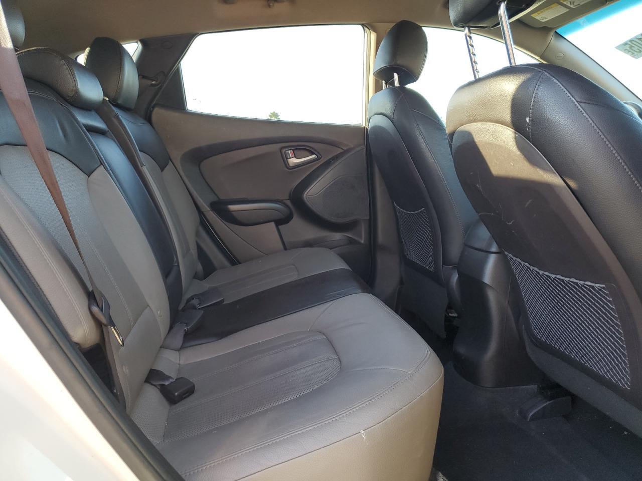 2012 HYUNDAI TUCSON