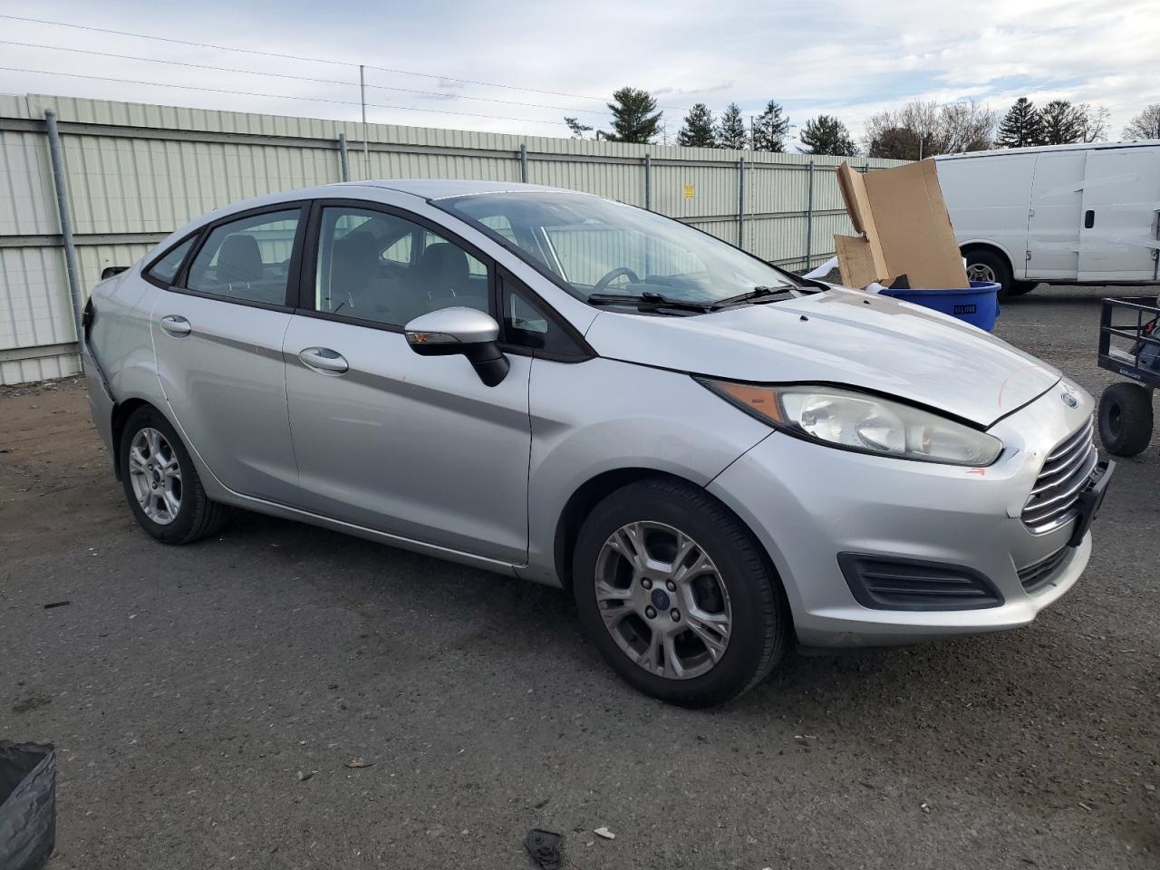 2015 FORD Fiesta