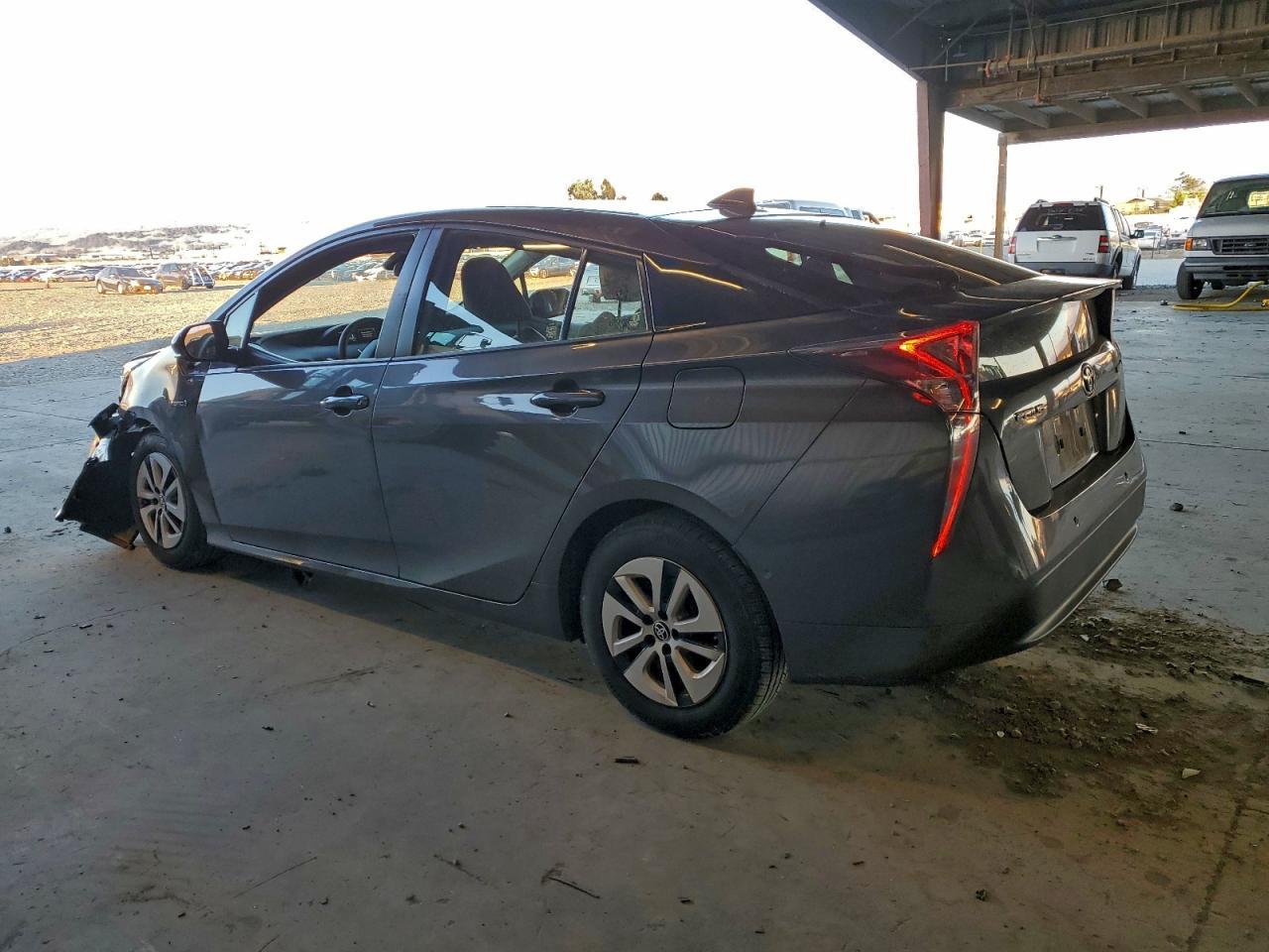 2018 TOYOTA PRIUS