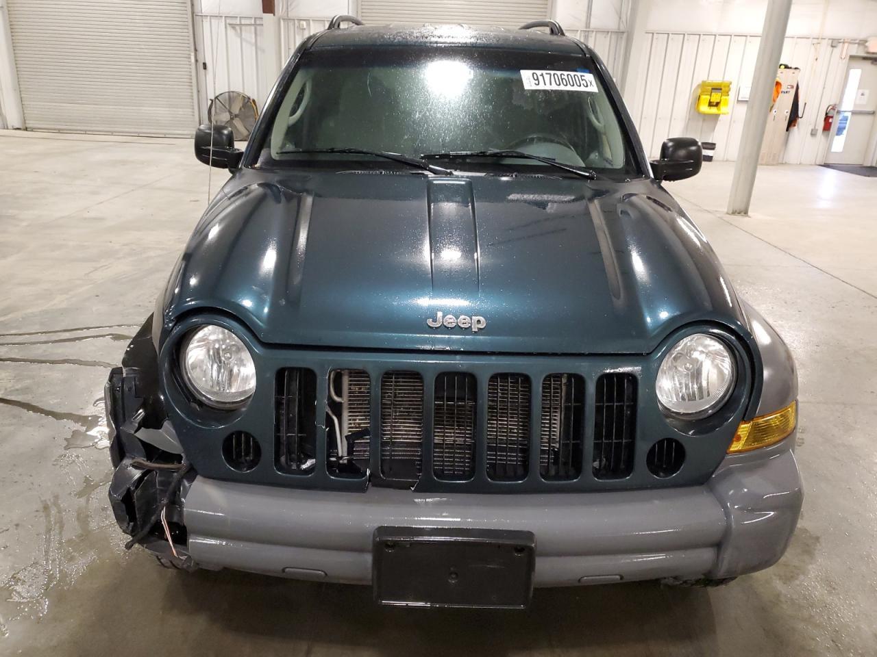 2005 JEEP Liberty