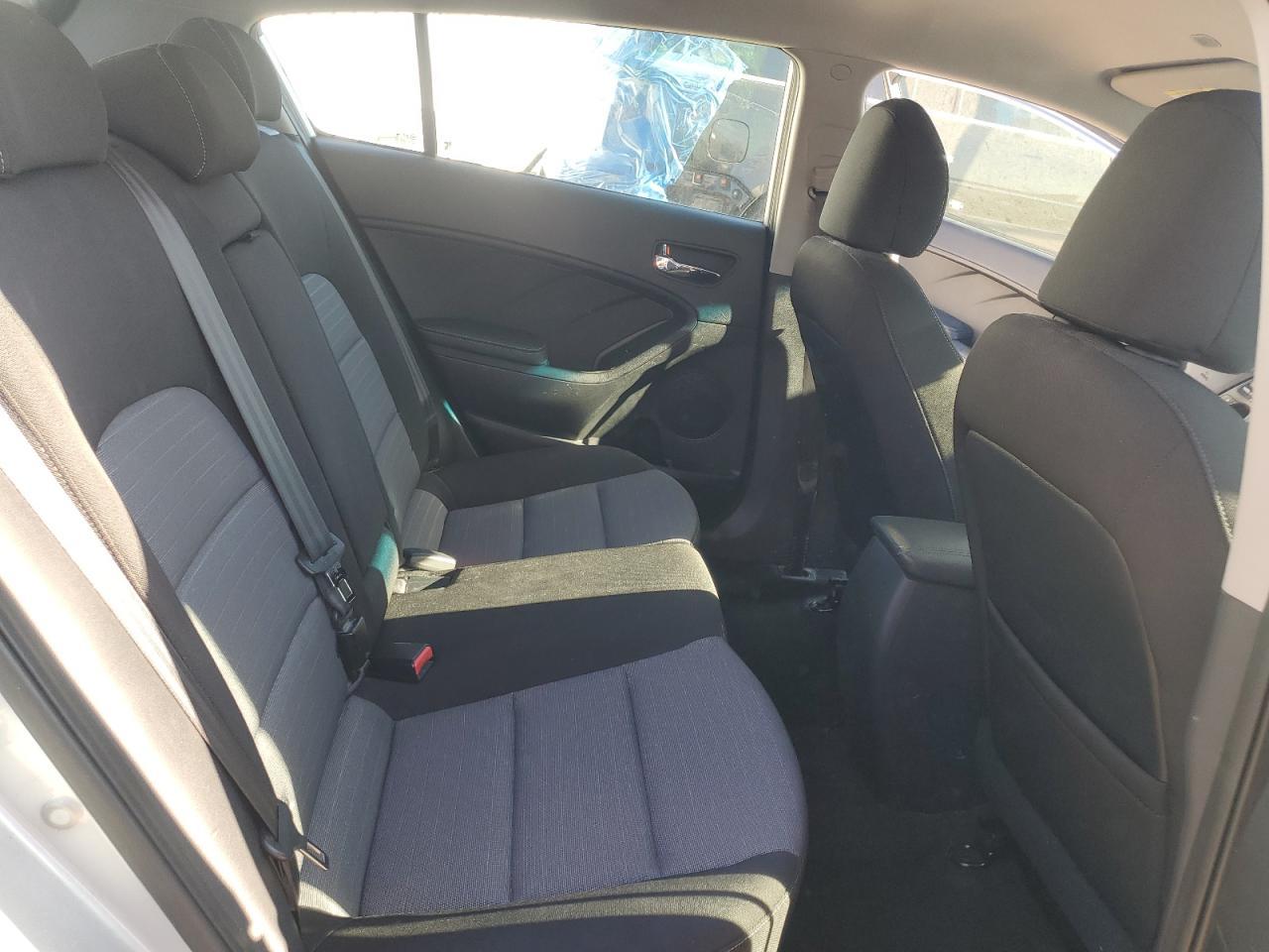 2016 KIA FORTE
