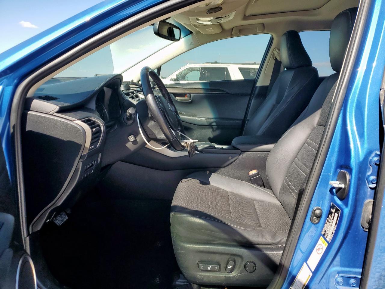2017 LEXUS NX 200T