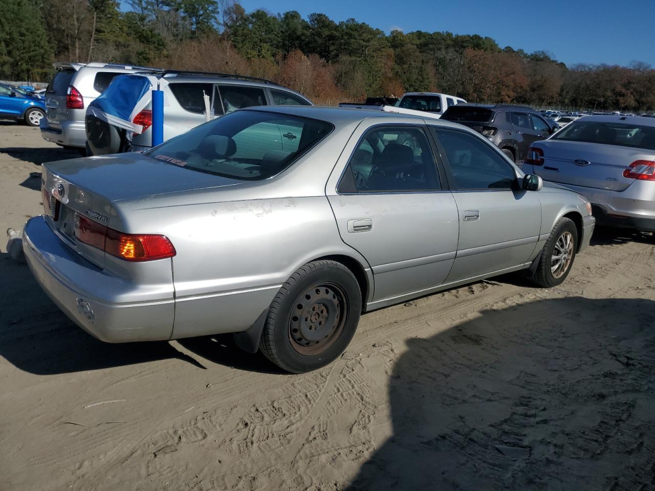 2001 TOYOTA CAMRY
