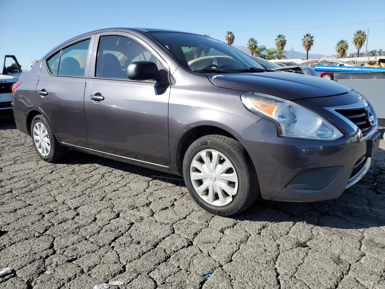 2015 NISSAN VERSA