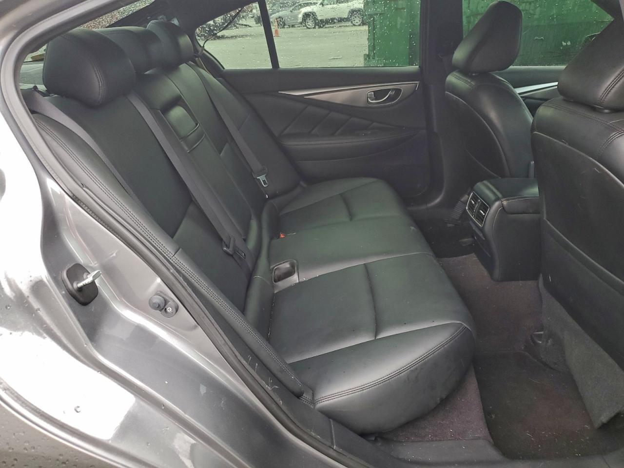 2015 INFINITI Q50